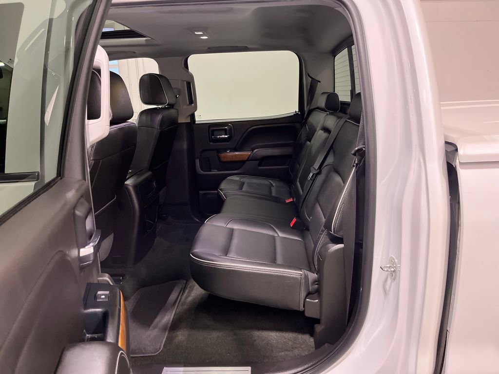 Used 2018 Chevrolet Silverado 1500 High Country image 30