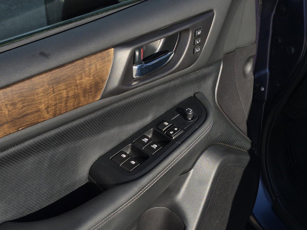 Used 2016 Subaru Outback 2.5i Limited image 14