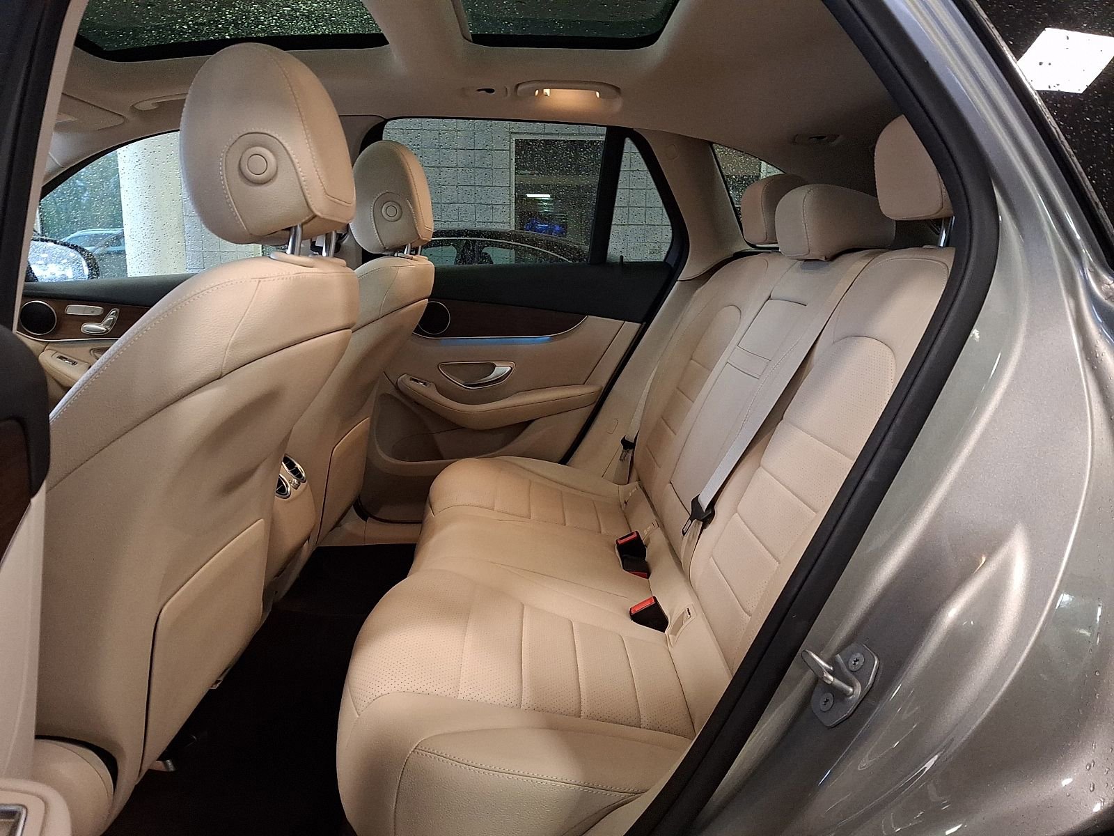 Used 2021 Mercedes-Benz GLC 300 4MATIC image 10