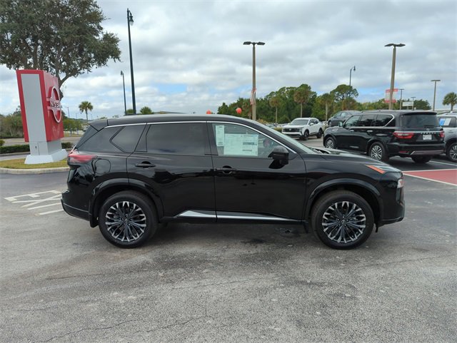 New 2026 Nissan Rogue Platinum w/ Platinum Premium Package image 3