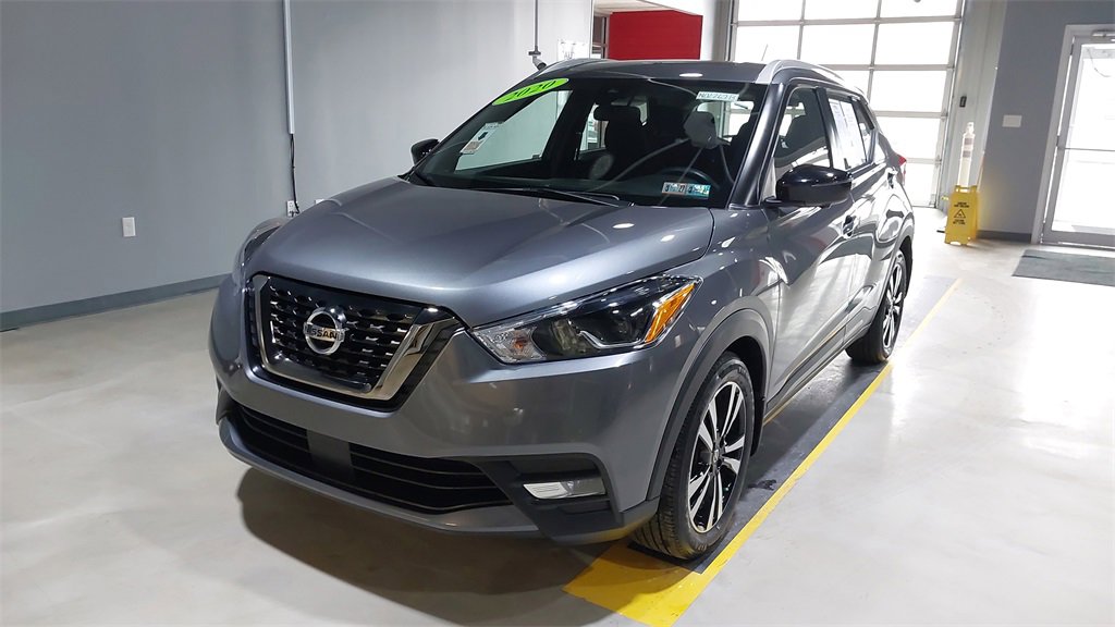 Used 2020 Nissan Kicks SR image 18