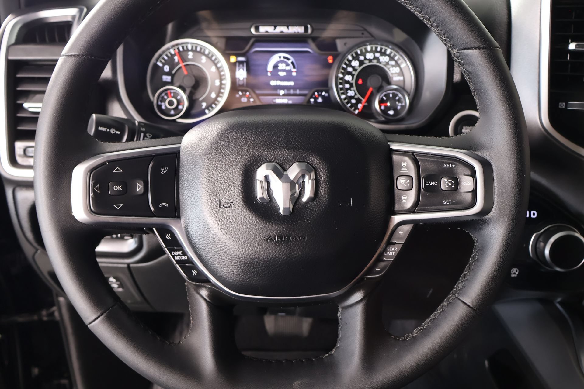 Used 2025 RAM 1500 Big Horn RWD image 3