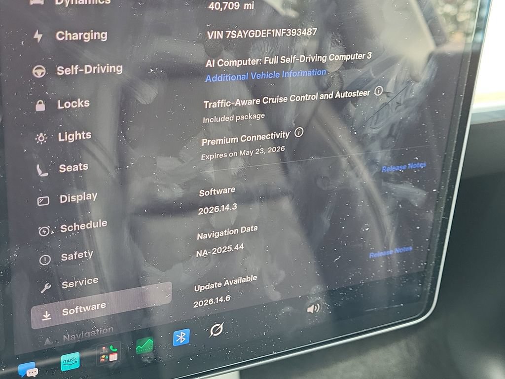 Used 2022 Tesla Model Y Performance AWD/4WD image 24