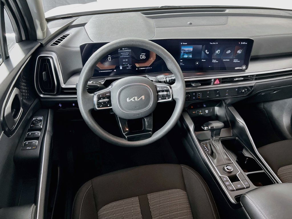 Certified 2025 Kia Sorento LX FWD image 22