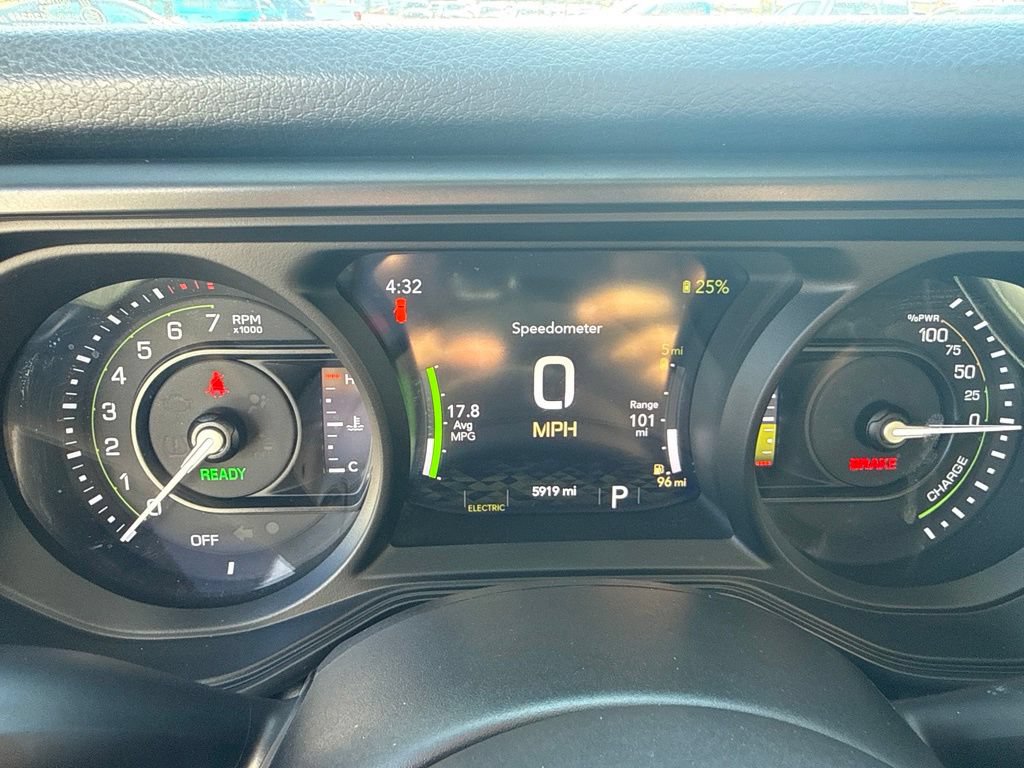 Certified 2024 Jeep Wrangler Unlimited AWD/4WD image 18