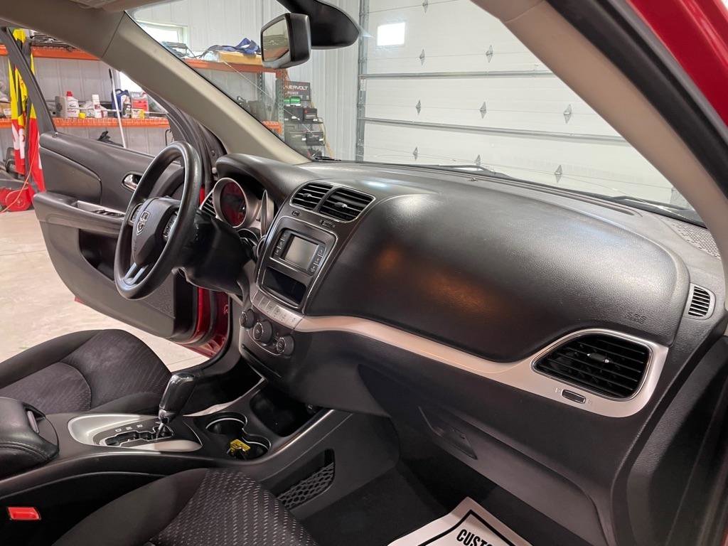 Used 2018 Dodge Journey SE w/ Blacktop Package FWD image 23