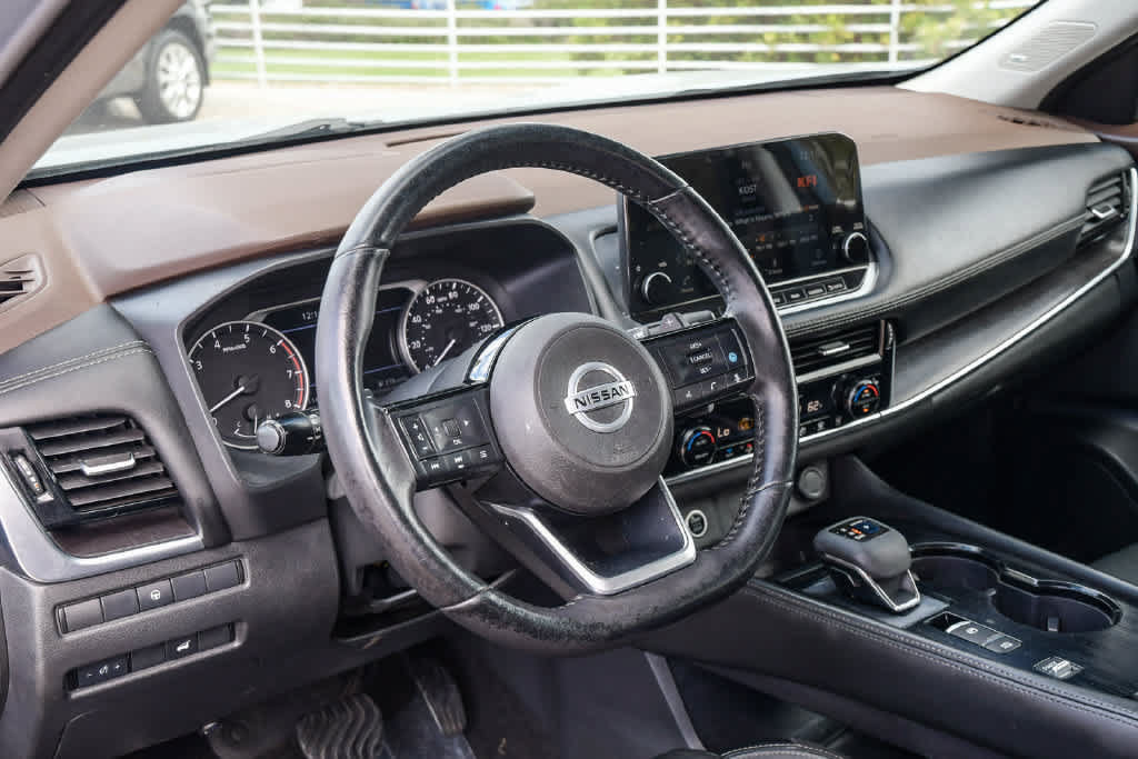 Used 2021 Nissan Rogue SL w/ Premium Package FWD image 24