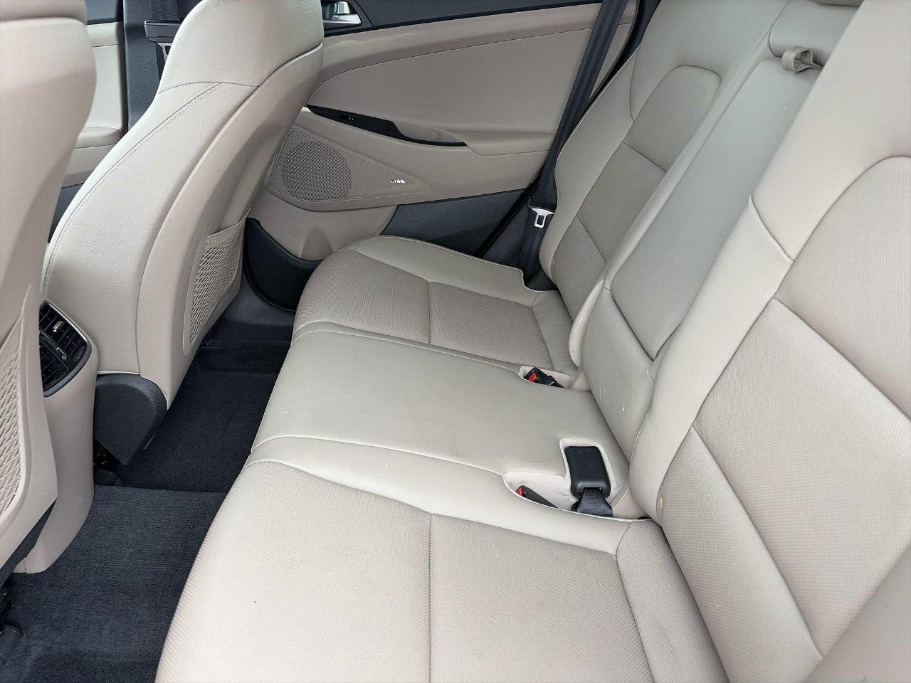 Used 2017 Hyundai Tucson Limited FWD image 16