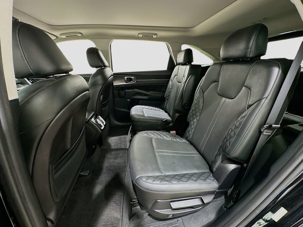 Used 2022 Kia Sorento SX FWD image 26