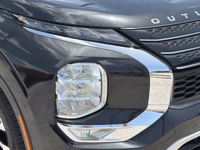 Used 2023 Mitsubishi Outlander SE FWD image 12
