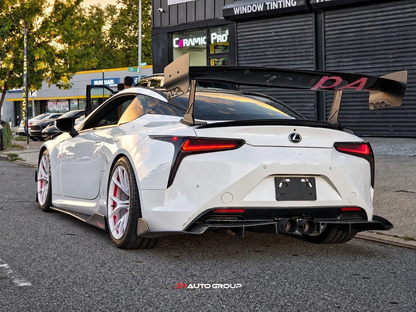 Used 2018 Lexus LC 500 Coupe w/ Touring Package RWD image 9