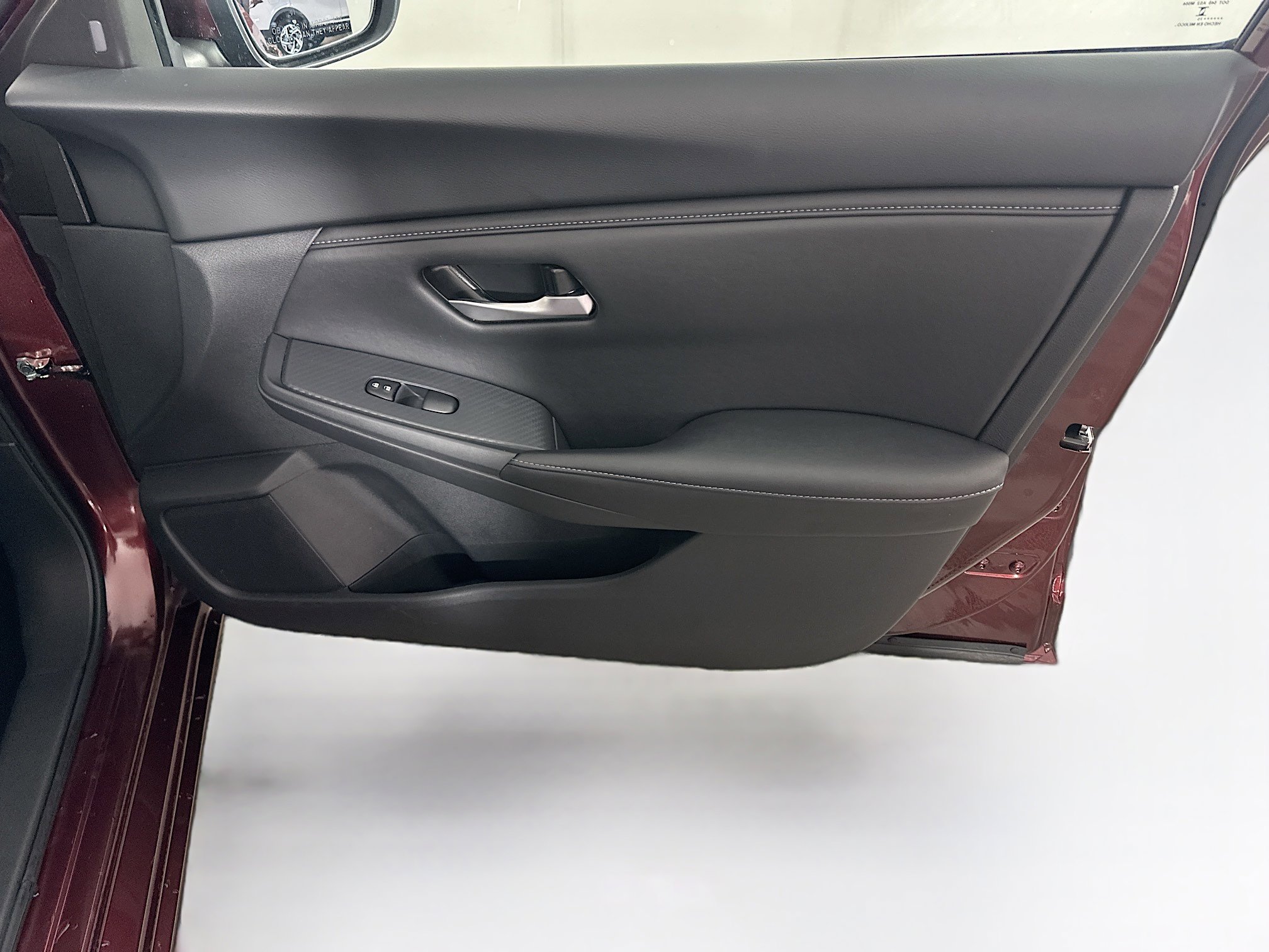 Used 2025 Nissan Sentra SV image 29