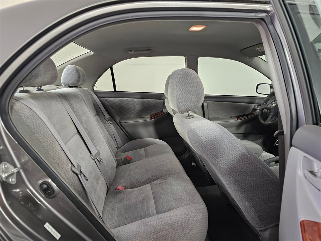 Used 2004 Toyota Corolla LE image 14