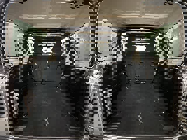 Used 2018 Jeep Wrangler Unlimited Sahara AWD/4WD image 24