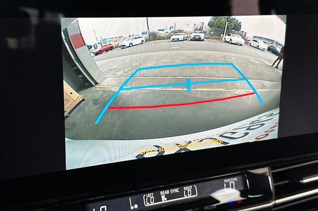 Certified 2026 Toyota Sienna XLE FWD image 25