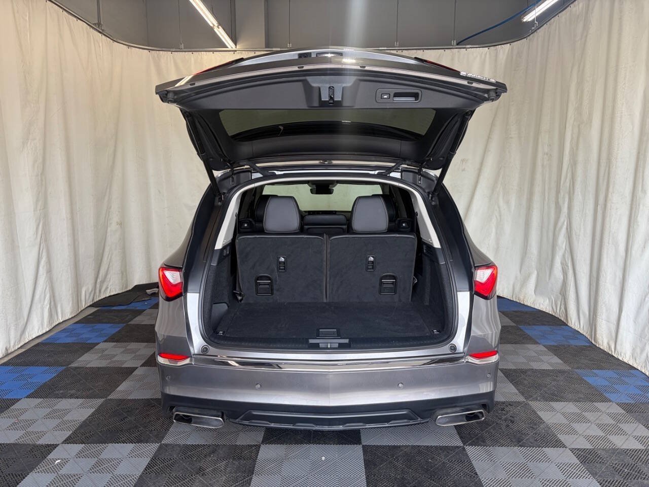 Used 2024 Acura MDX w/ Technology Package AWD/4WD image 11