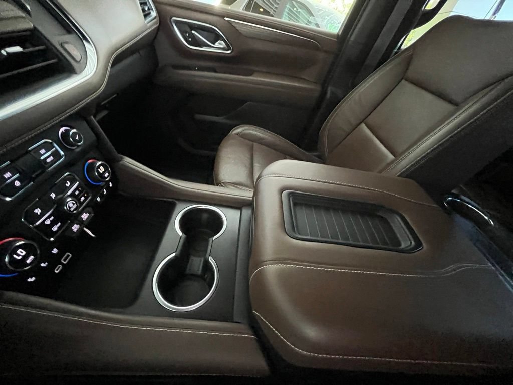 Used 2023 Chevrolet Tahoe High Country w/ Premium Package 2 AWD/4WD image 23