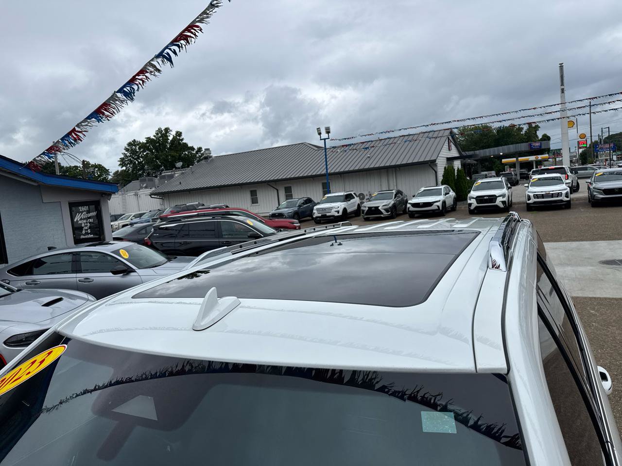 Used 2023 Lincoln Navigator Reserve AWD/4WD image 9