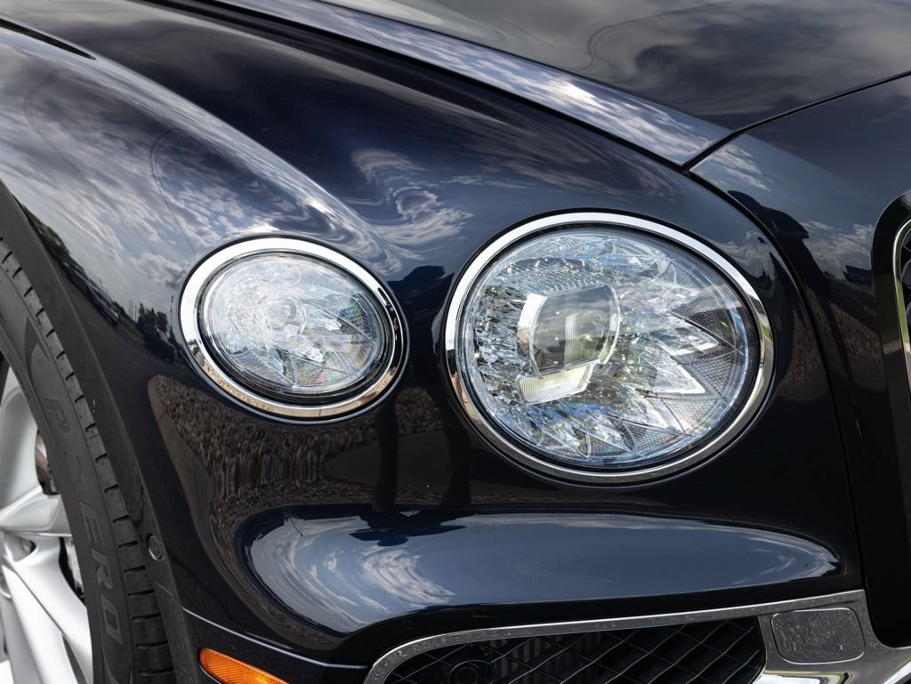 Used 2024 Bentley Flying Spur V8 AWD/4WD image 19