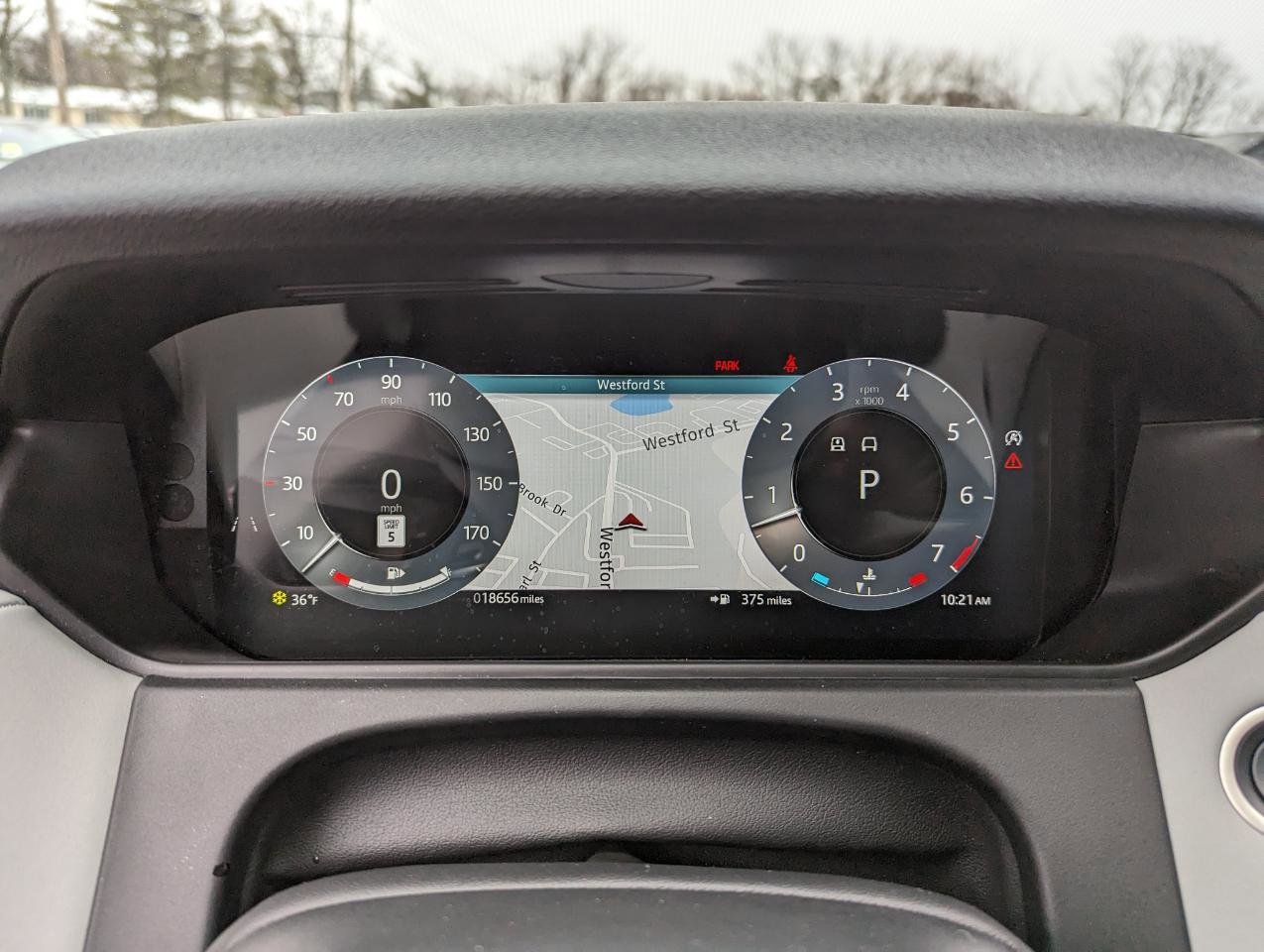 Used 2025 Land Rover Range Rover Velar Dynamic SE image 13