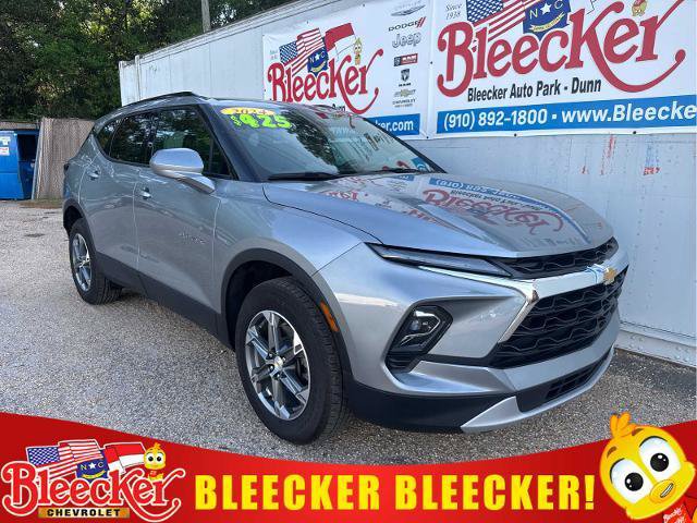 Used 2024 Chevrolet Blazer LT w/ Convenience Package FWD image 1