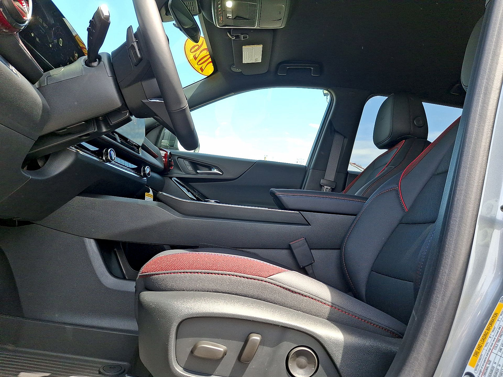New 2026 Chevrolet Equinox RS w/ LPO, Floor Liner Package FWD image 14