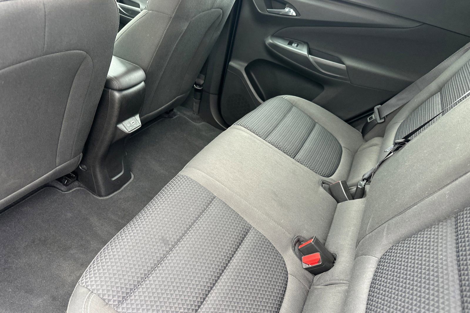 Used 2023 Chevrolet Bolt EUV LT FWD image 13
