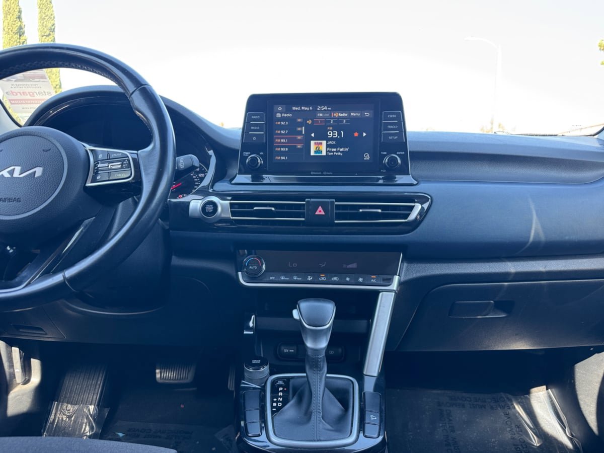 Used 2023 Kia Seltos S FWD image 15