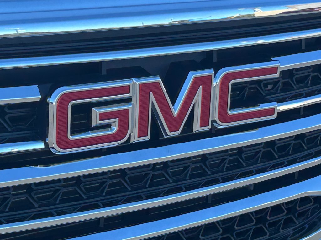Used 2019 GMC Acadia SLE w/ Driver Alert Package I FWD image 10