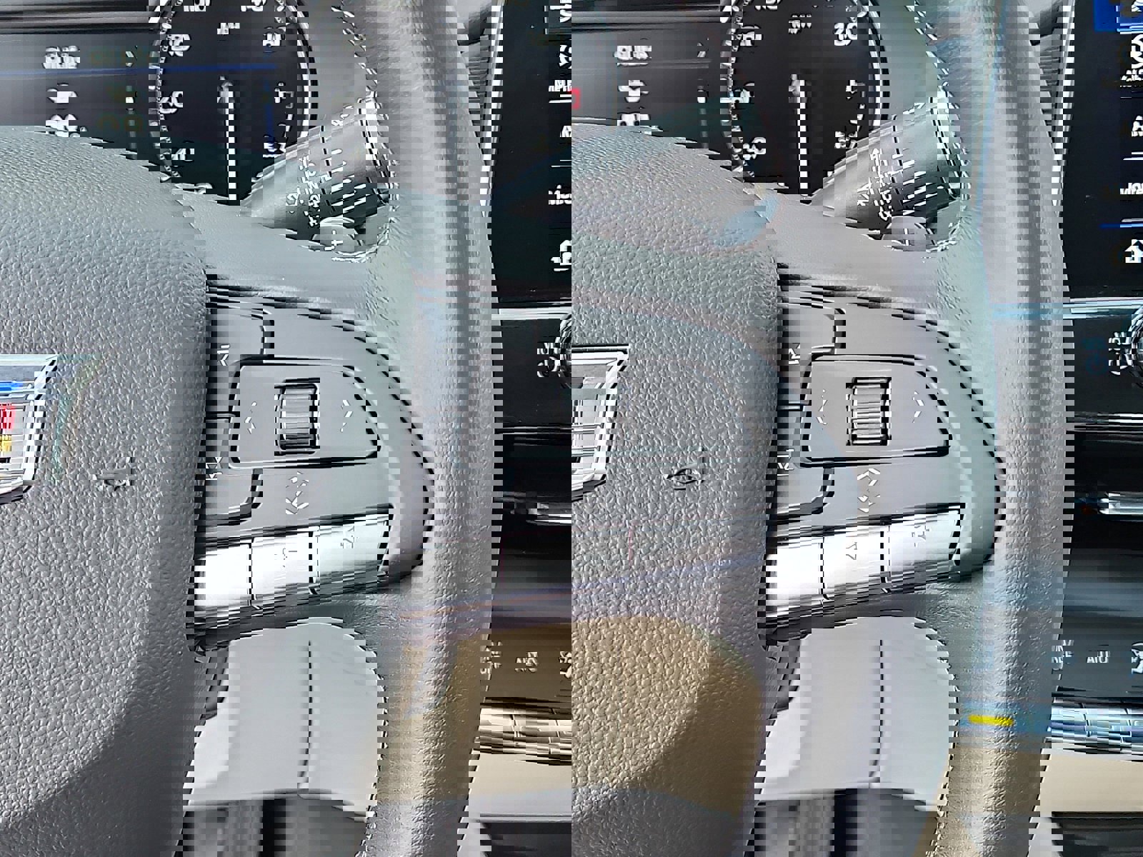 Certified 2023 Cadillac CT4 Luxury w/ Sun And Sound Package image 22