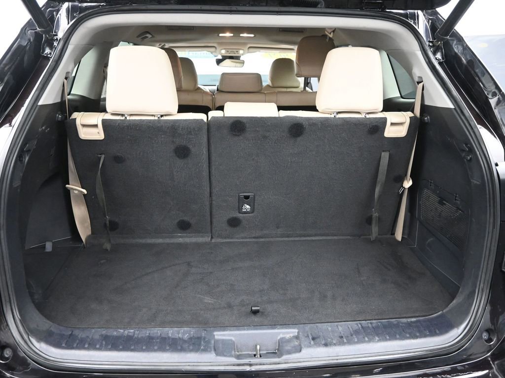 Used 2021 Toyota Highlander XLE image 11