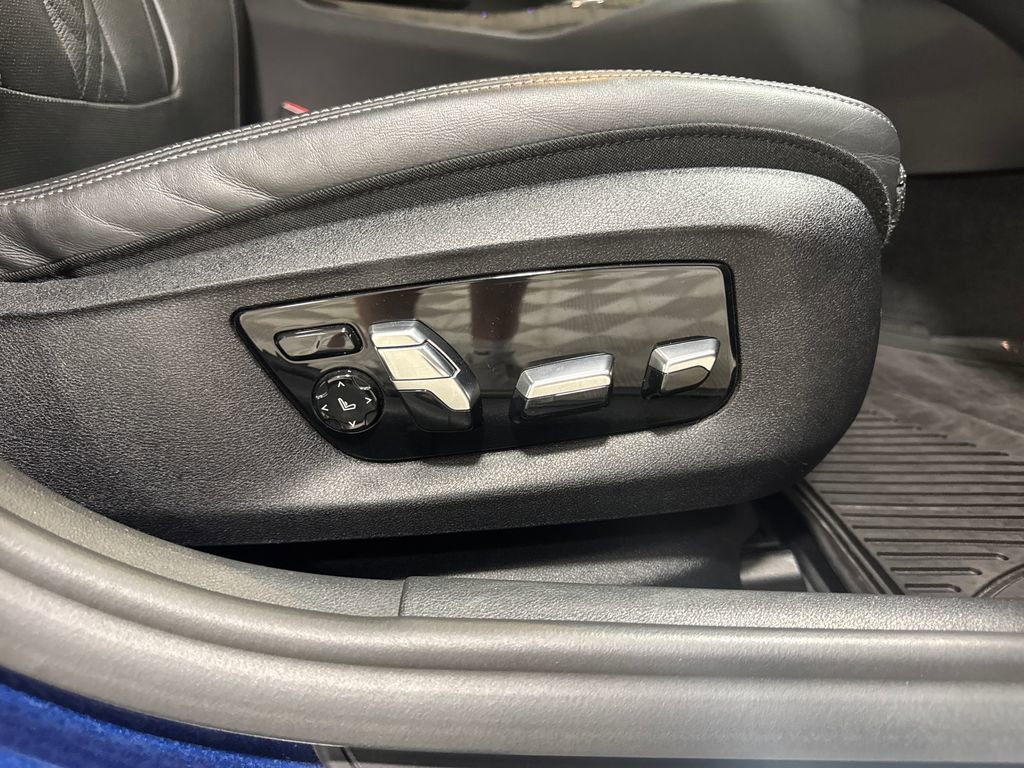 Used 2018 BMW 540i xDrive image 47