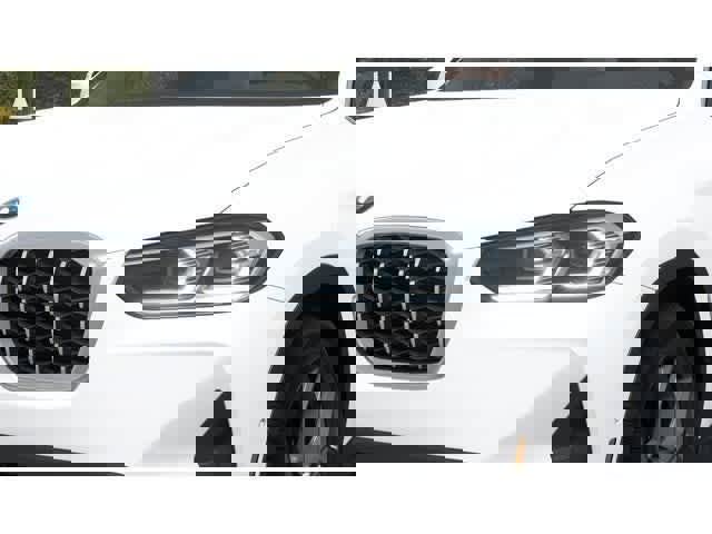 New 2025 BMW X4 xDrive30i w/ Convenience Package image 6