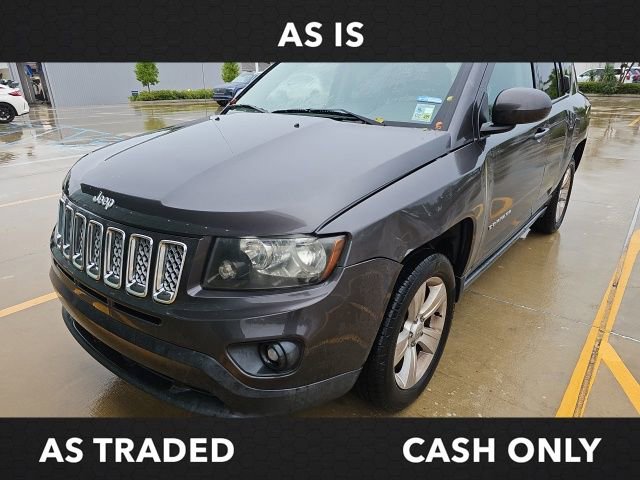 Used 2016 Jeep Compass Latitude FWD image 2