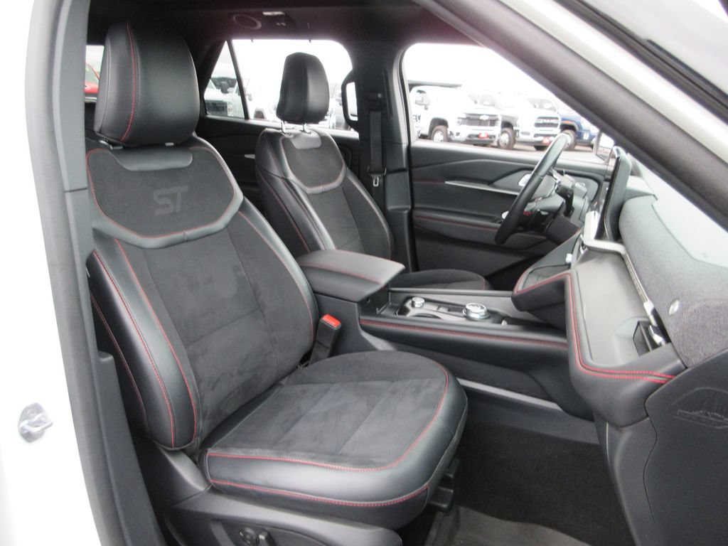 Used 2025 Ford Explorer ST AWD/4WD image 25