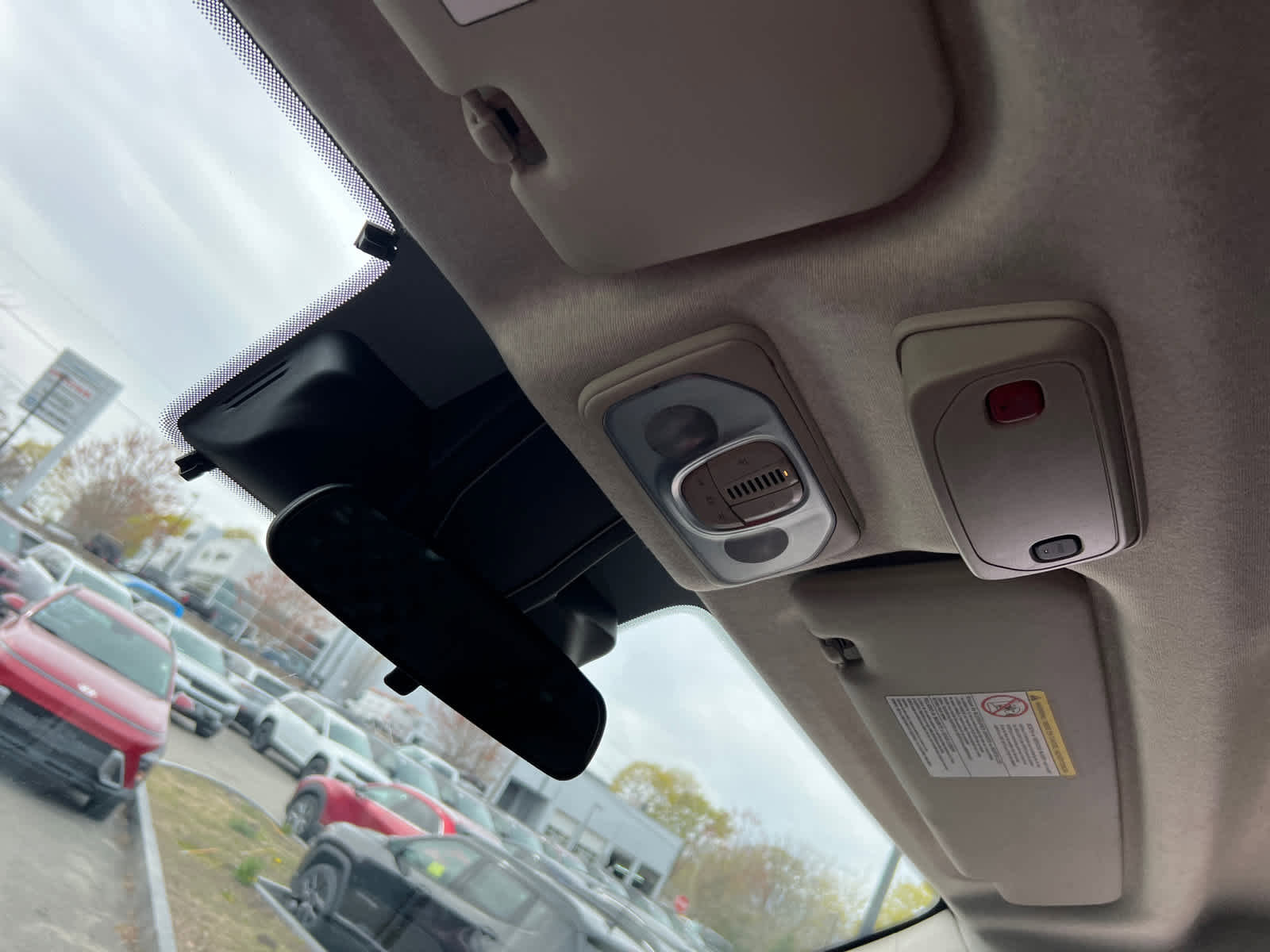 Used 2025 RAM ProMaster 2500 w/ U-Haul Equipment Group FWD image 26