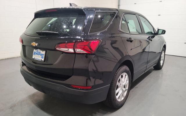 Used 2023 Chevrolet Equinox LS FWD image 8