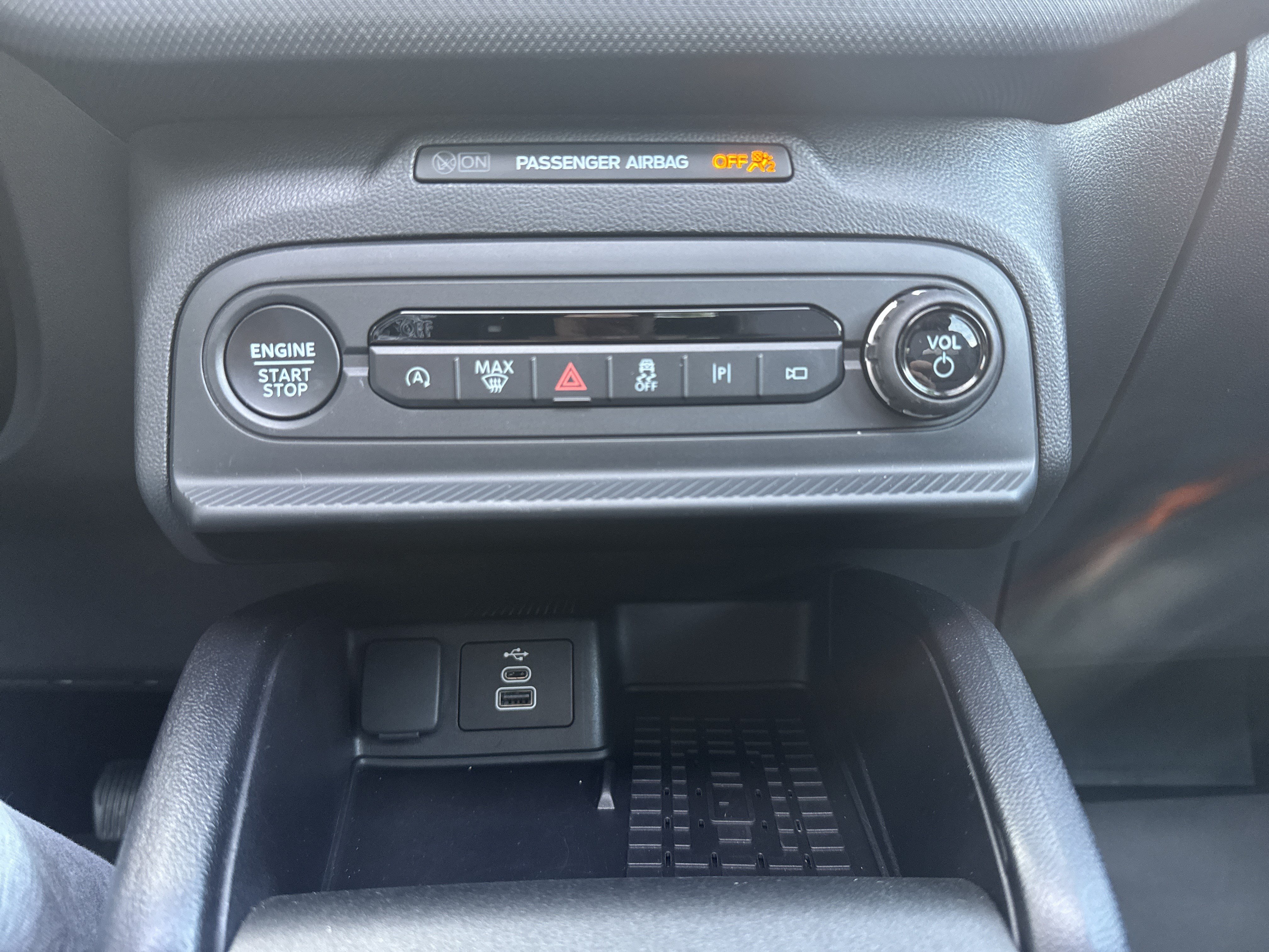 Used 2025 Ford Bronco Sport Outer Banks w/ Outer Banks Tech Package+ AWD/4WD image 24