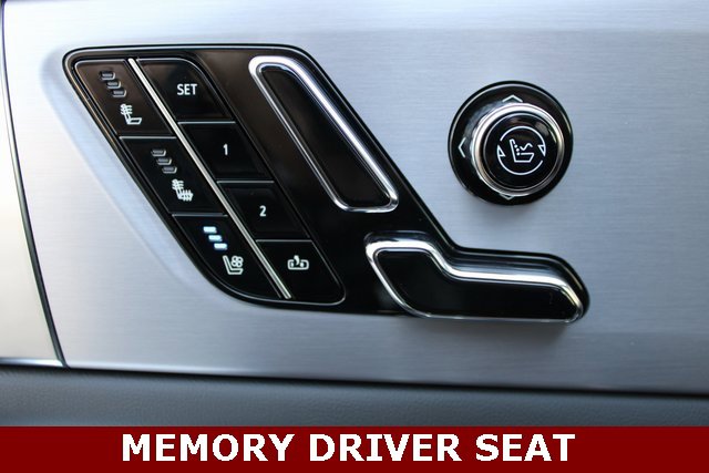 New 2026 Cadillac Vistiq Luxury image 16