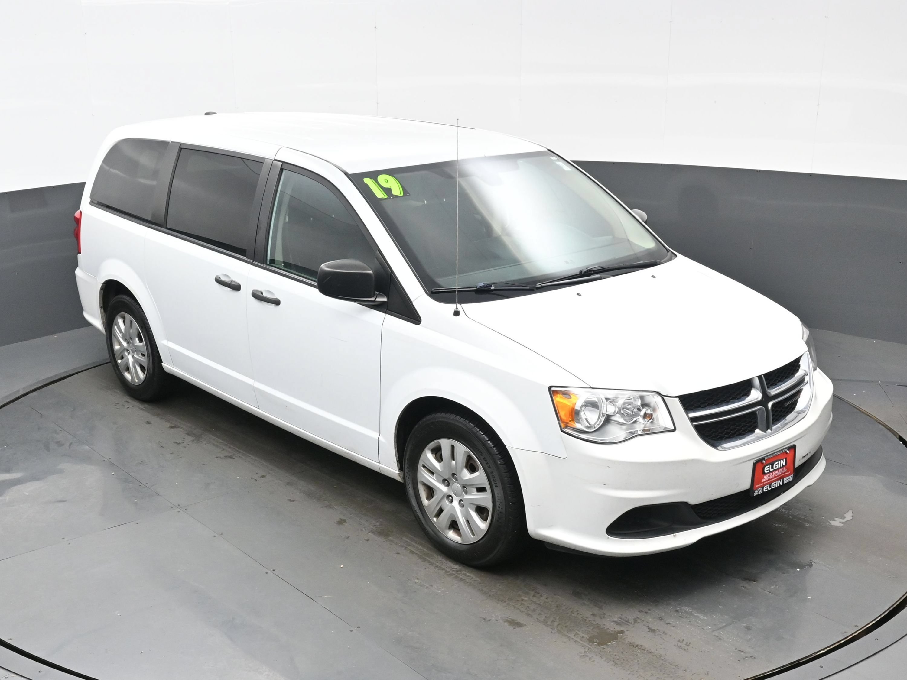 Used 2019 Dodge Grand Caravan SE w/ UConnect Hands-Free Group FWD image 35