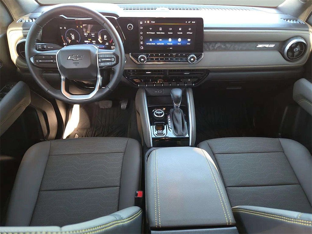 Used 2023 Chevrolet Colorado ZR2 w/ ZR2 Convenience Package III image 11