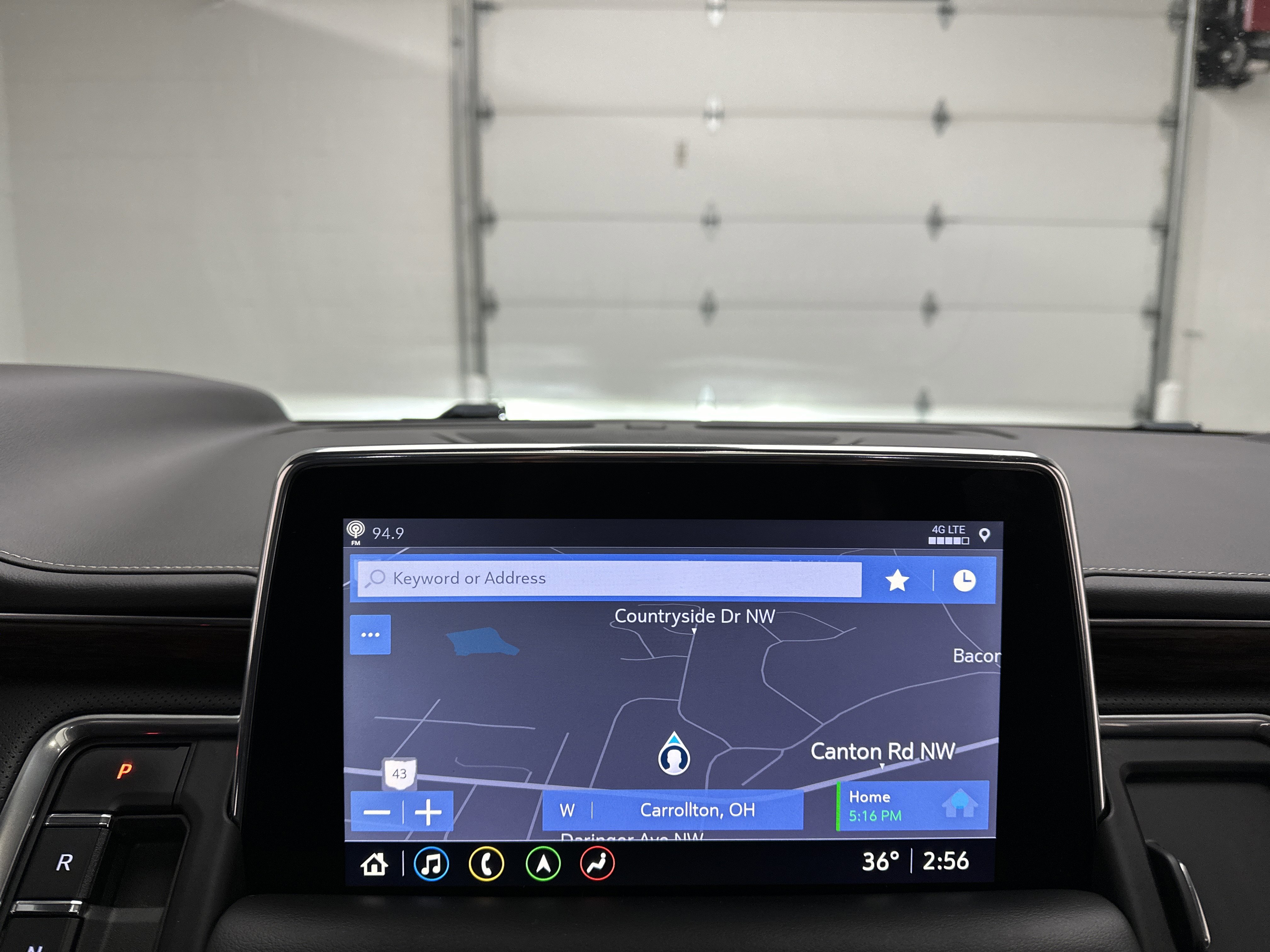 Used 2021 Chevrolet Tahoe Premier w/ Premium Package image 39