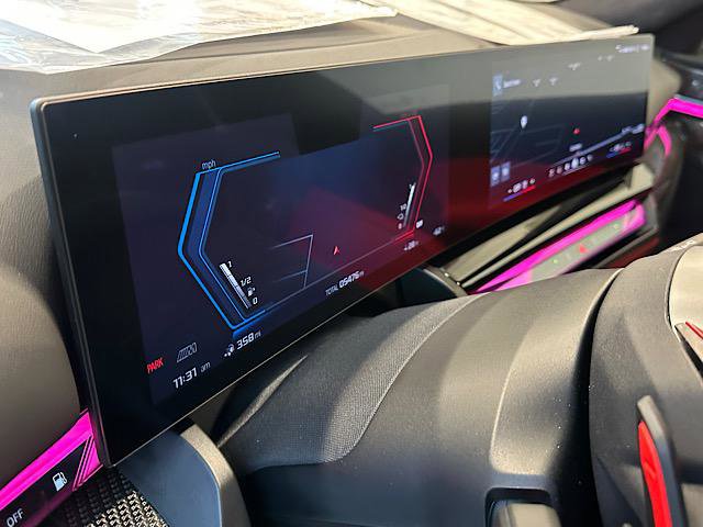 Used 2025 BMW M5 w/ Carbon Package image 30