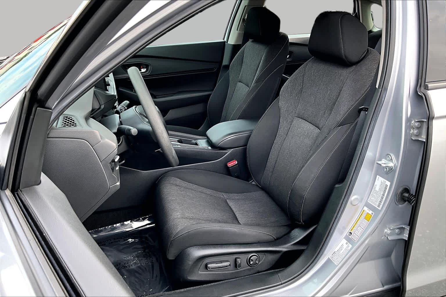 Used 2023 Honda Accord EX image 8