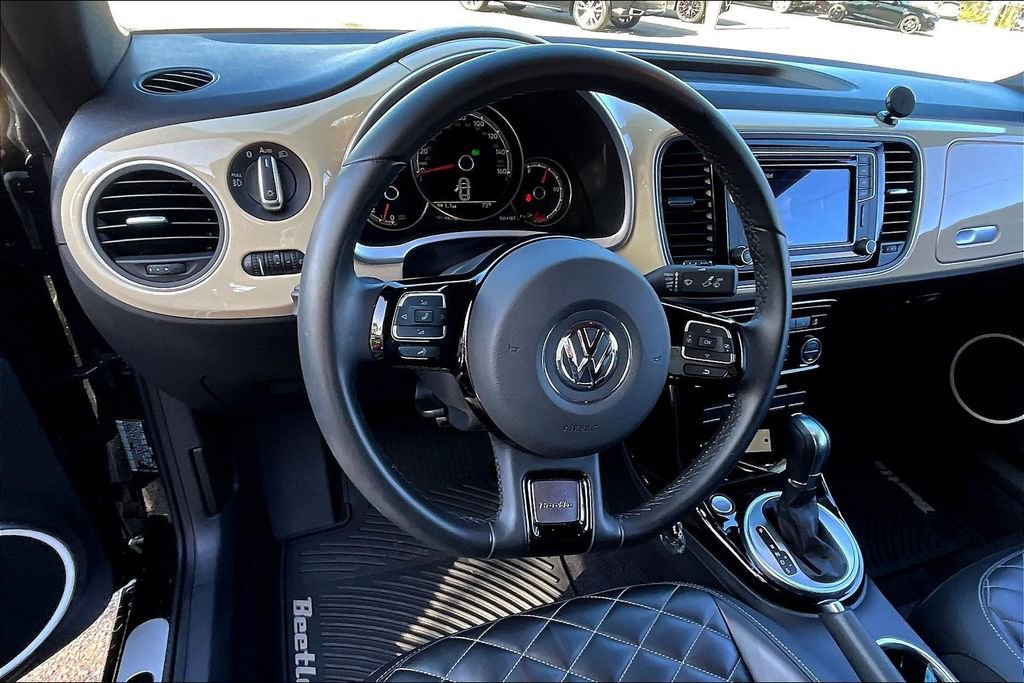 Used 2019 Volkswagen Beetle 2.0T Final Edition SEL image 18