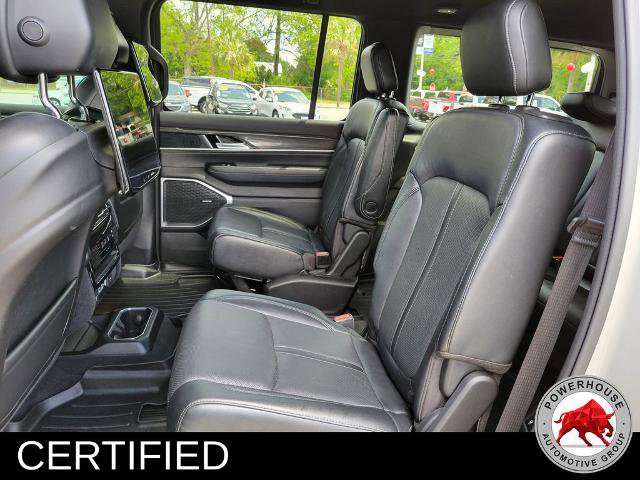 Used 2022 Jeep Wagoneer Series III w/ Rear Seat Video Group 1 AWD/4WD image 18