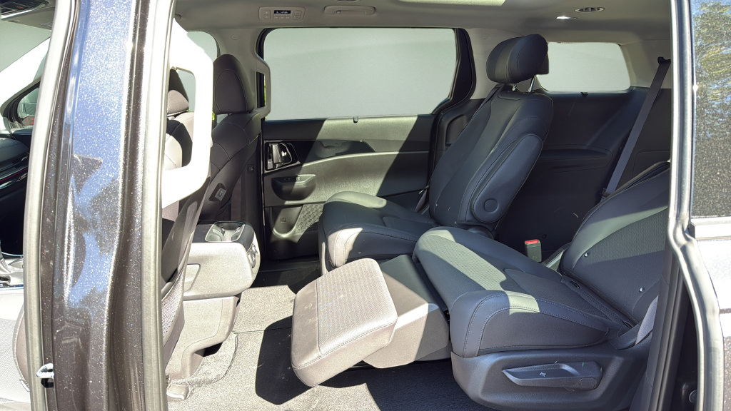 Used 2026 Kia Carnival SX Prestige FWD image 14