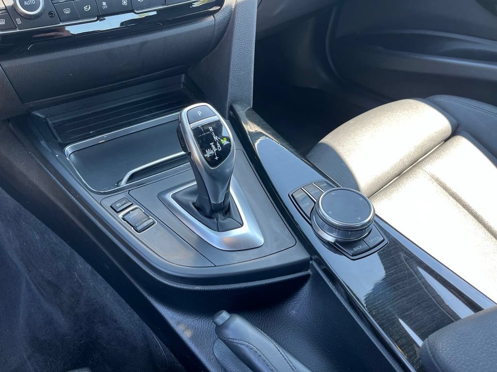 Used 2018 BMW 330i xDrive Sedan w/ Convenience Package AWD/4WD image 35