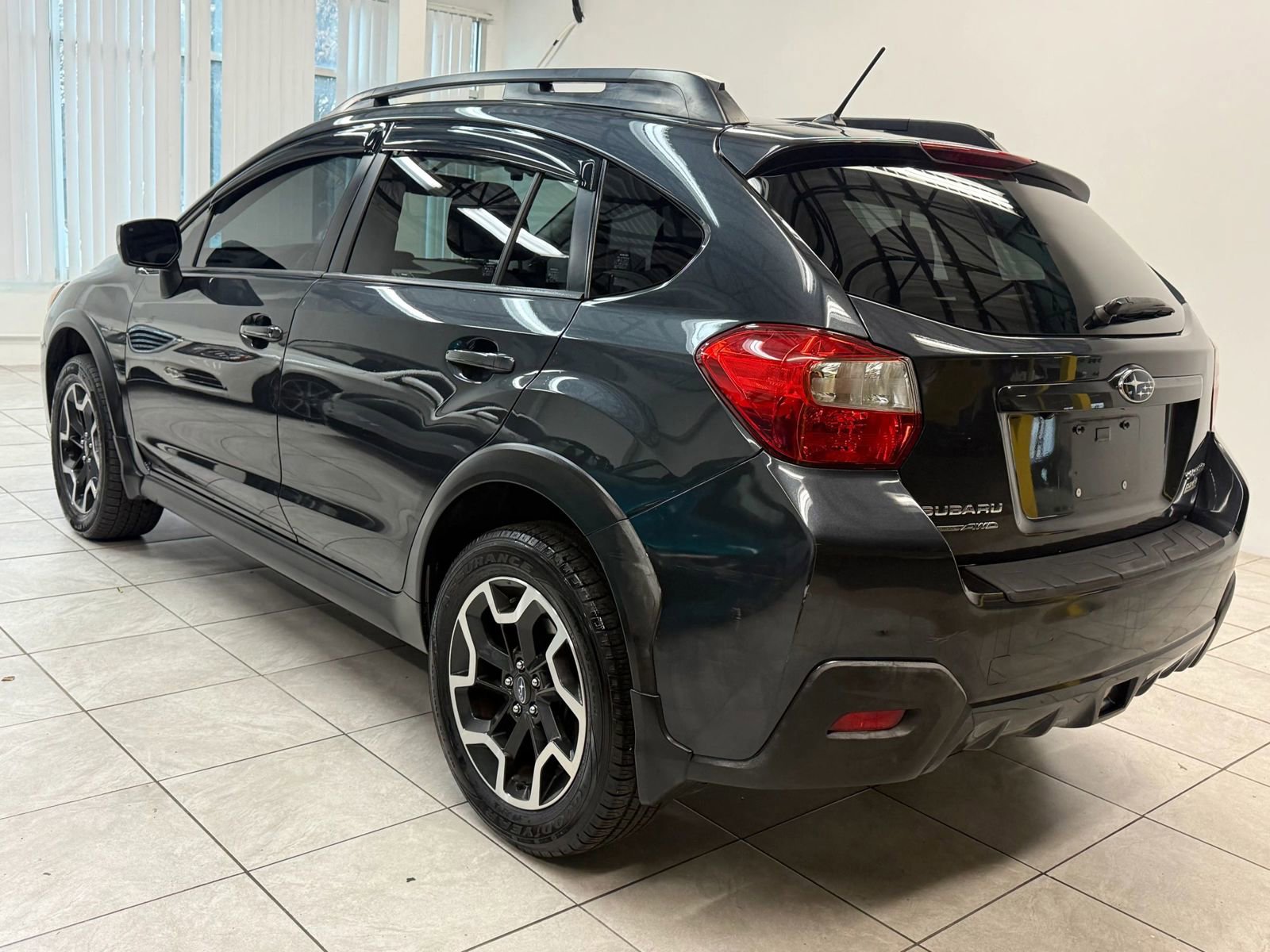 Used 2017 Subaru Crosstrek 2.0i Premium image 7
