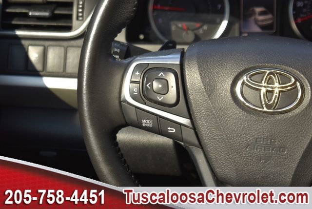Used 2016 Toyota Camry SE image 25